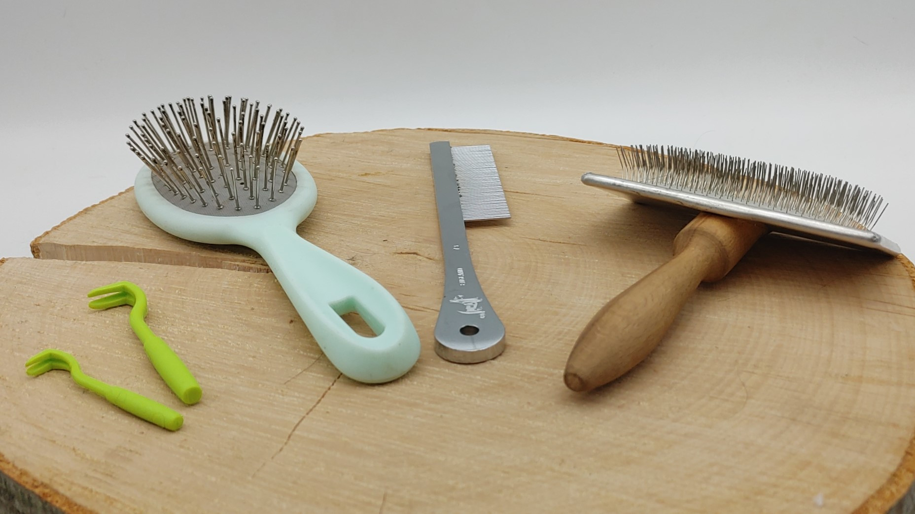 Ne hagyjuk otthon kutyusunk ápoló kellékeit sem utazáskor