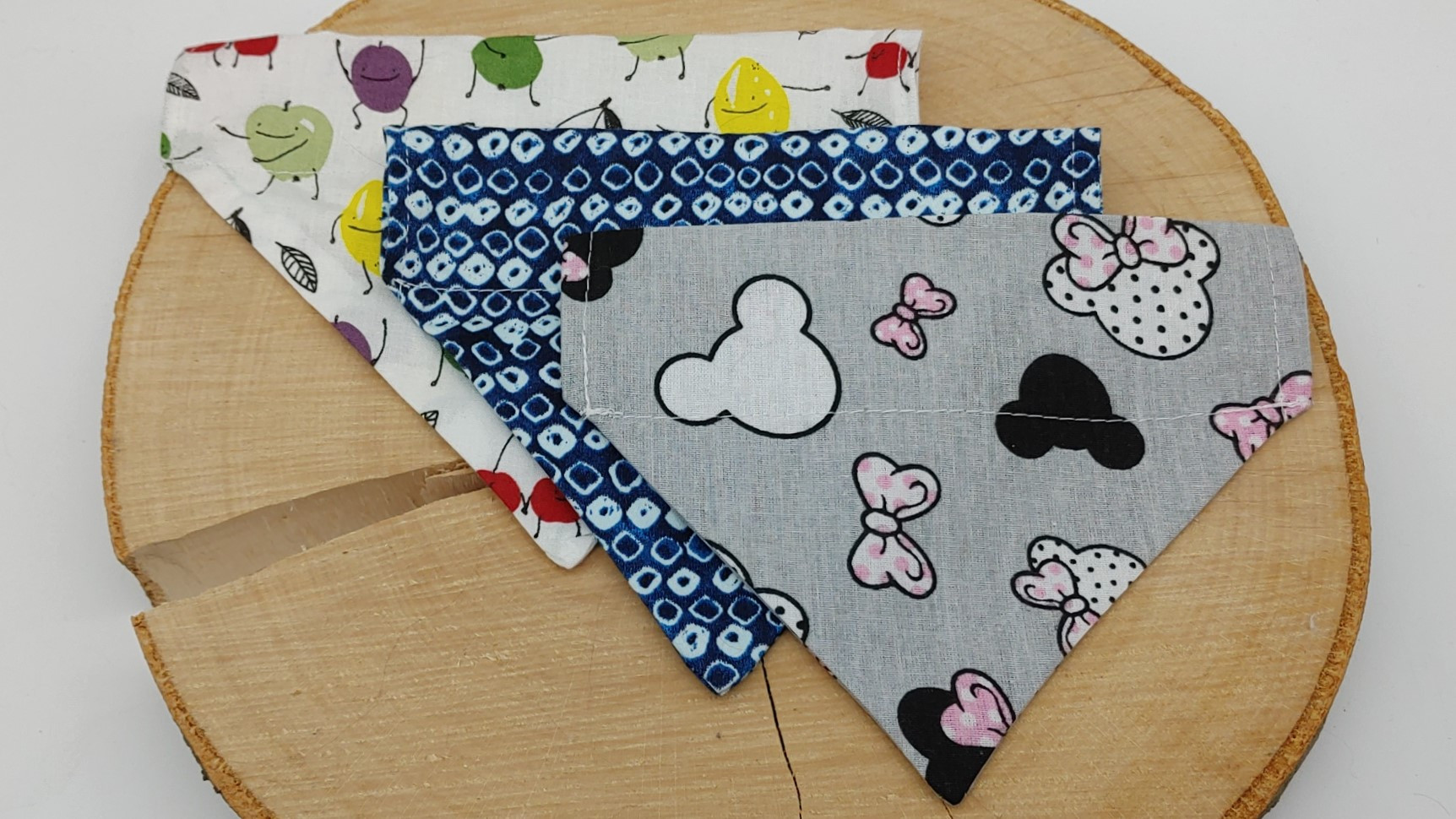 Kutyakendő kutyusoknak, nyakörvre könnyen felhelyezhető aranyos kiegészítő