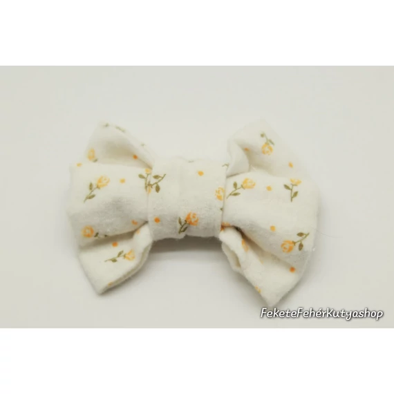 Sárga virágos flanel csokornyakkendő kutyáknak