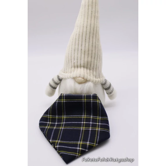 Darkest Blue Tartan - Sötétkék Skót Kockás Kutyakendő, Bandita Kendő Kutyusoknak