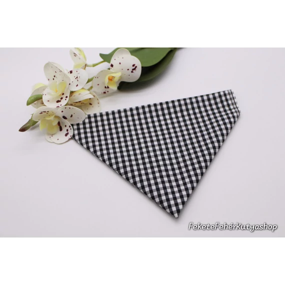 Light and Airy, Black and White Gingham Kockás Kutyakendő, Bandita Kendő