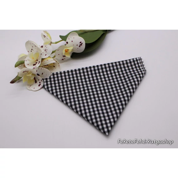 Light and Airy, Black and White Gingham Kockás Kutyakendő, Bandita Kendő
