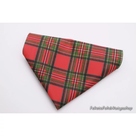 Red and Green Classic Tartan - Piros-Zöld Klasszikus Skót Kockás Szatén Selyem Kutyakendő, Bandita Kendő Kutyusoknak