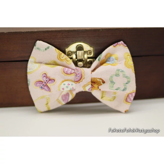 Gingerbreads and Cookie Cutters - Mézeskalácsos Csokornyakkendő Kutyáknak