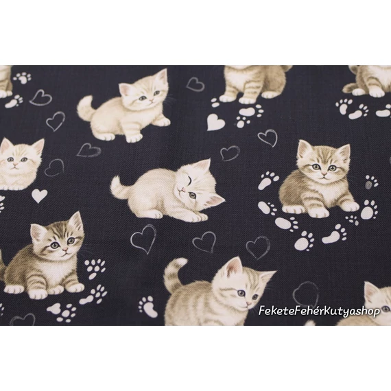 Cuki Cicás Fekete Alapon -