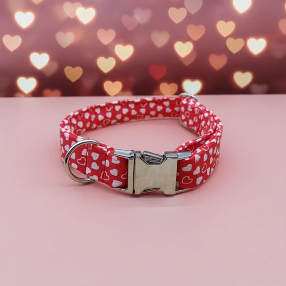 Szívecskés kutyanyakörv - több színben Limitált